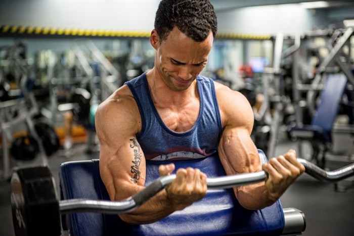 4 Simple Exercises to Grow Your Muscle Mass